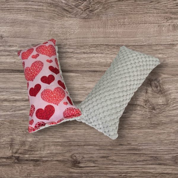 Coussin à la valériane - Moyen - Coeurs rouge et velours gris